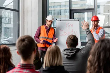 BSD Ulm Brandschutz Dienstleistungen - Brandschutzschulung mit Mitarbeiter